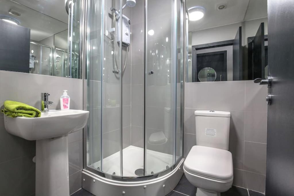 Manhattan Suite - Sleeps 24! Heart Of ליברפול מראה חיצוני תמונה